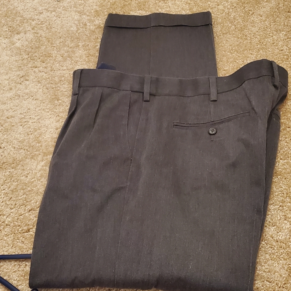 Croft Barrow gray pleated slacks 36x32